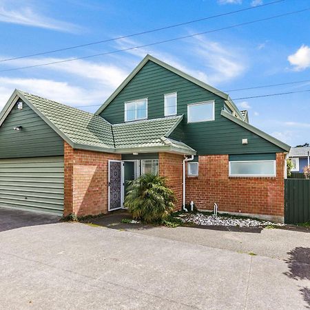 Private And Sunny 3-Bedroom Home With Parking Auckland Eksteriør bilde