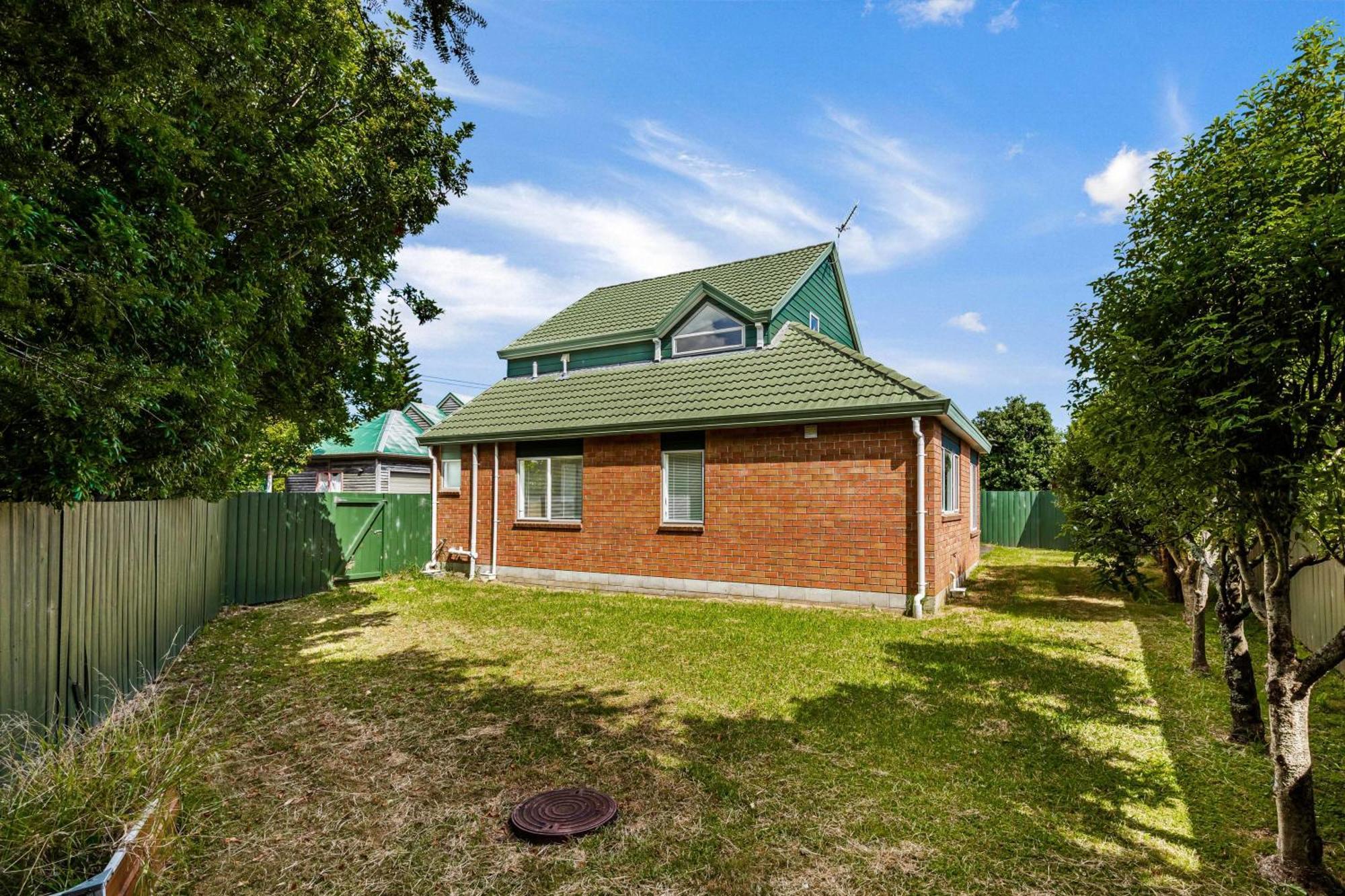 Private And Sunny 3-Bedroom Home With Parking Auckland Eksteriør bilde